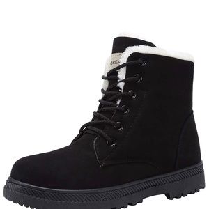 Women’s fur snow boots